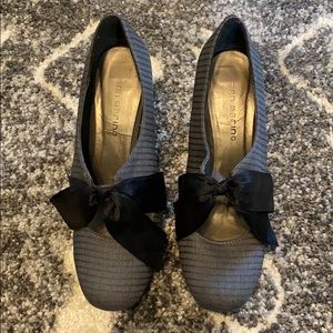 Ann Marino pumps